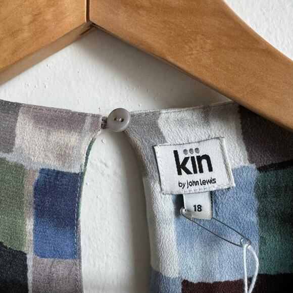 KIN by JOHN LEWIS Parachute 3/4 Sleeve Colorblock Blouse - Picture 3 of 6